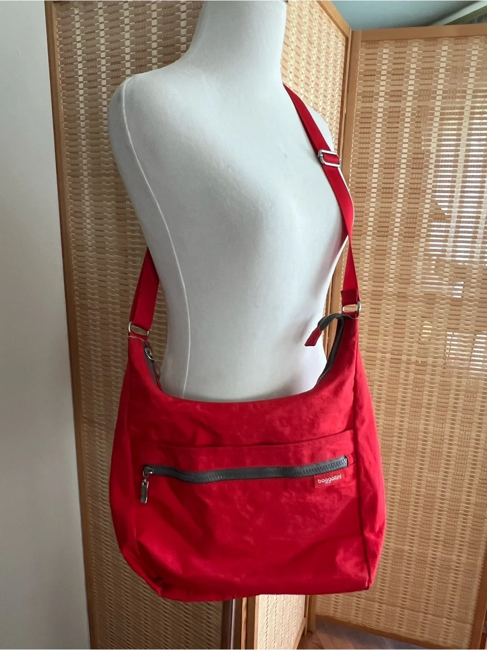 Baggallini Red Crossbody Bag Lightweight Everyday Shoulder Bag